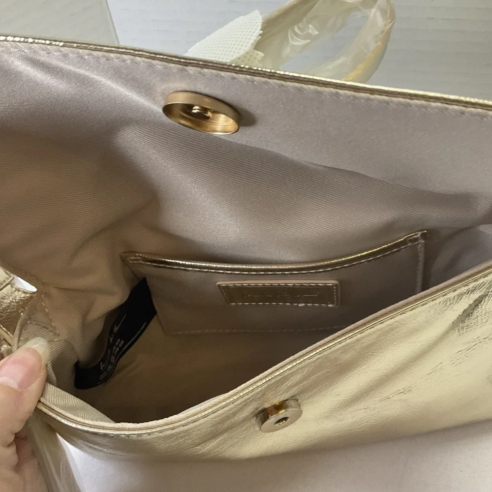 Nicole Miller Gold Vegan Leather Handbag Shoulder Bag NWT‎ $60